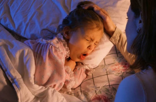 Trẻ em bị ho về đêm: Nguyên nhân và cách điều trị